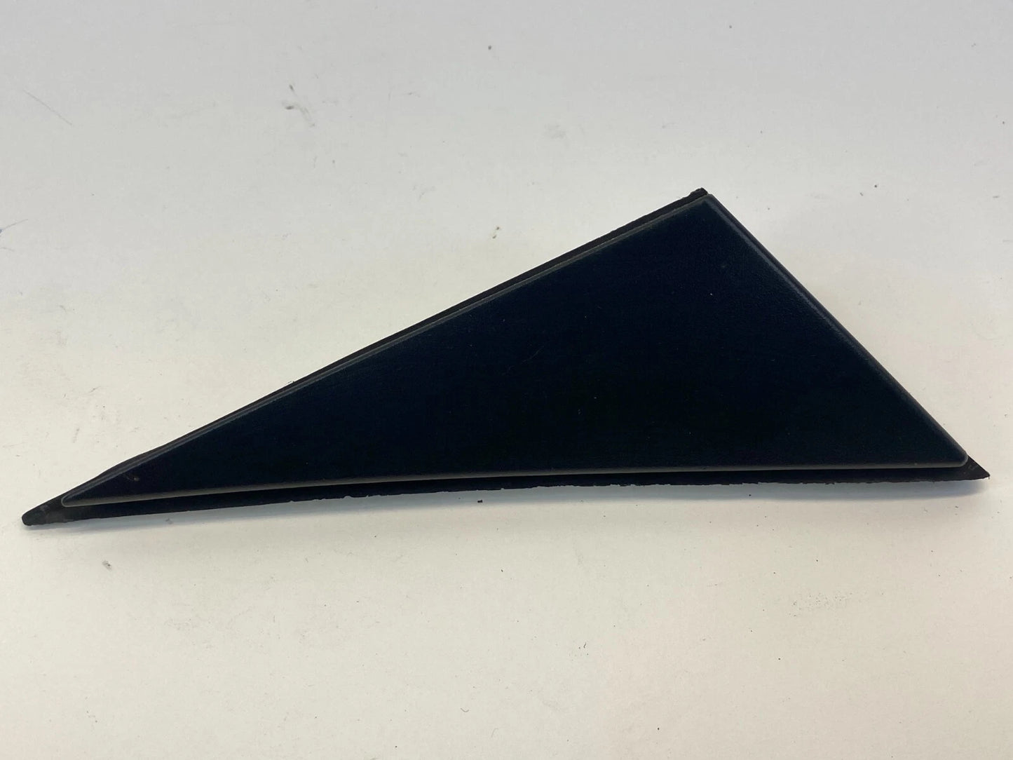 2011-2014 HYUNDAI SONATA RIGHT EXTERIOR FENDER CORNER COVER TRIM 86190-3S000 RH