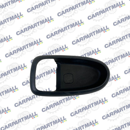 2002-2005 Hyundai Sonata Front Right Interior Door Handle Bezel Cover Trim