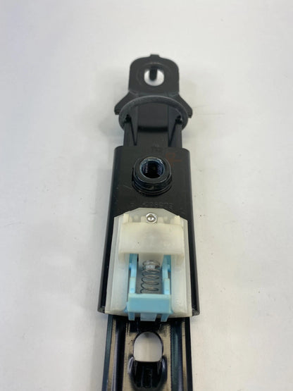 2007-2010 HYUNDAI ELANTRA FRONT RIGHT SIDE SEAT BELT HEIGHT ADJUSTER 88890-2H550