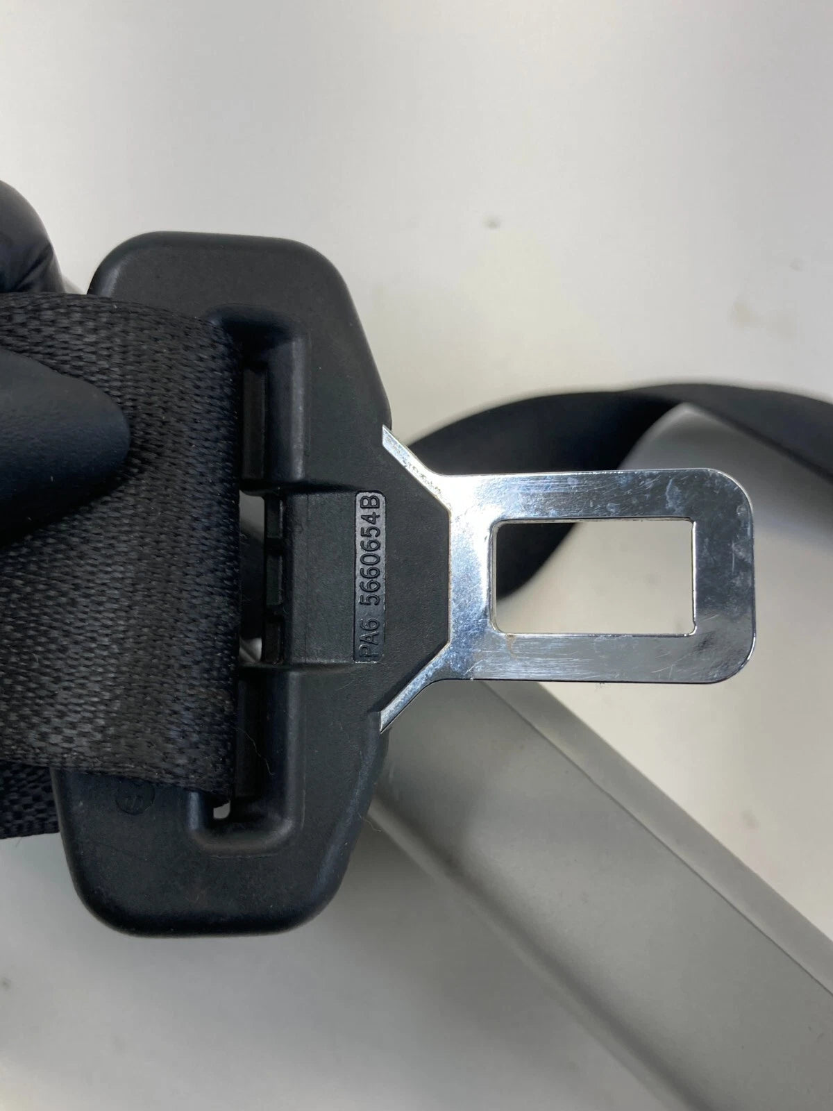 11-16 CHEVY CRUZE FRONT RIGHT PASSENGER SEAT BELT RETRACTOR W/ COVER 616263500D