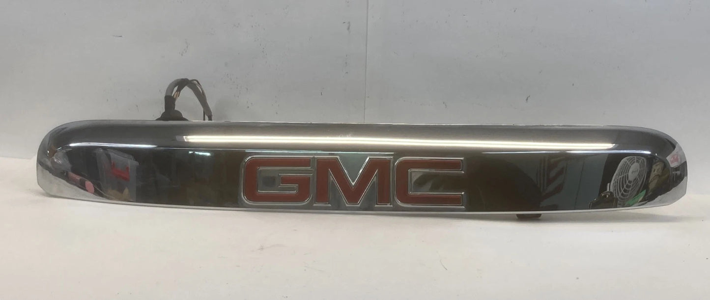 07-12 GMC ACADIA REAR TRUNK LID CHROME TRIM MOLDING WITH REAR VIEW CAMERA OEM