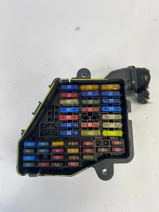 1999-2005 VOLKSWAGEN JETTA INTERIOR DASHBOARDS FUSE PANEL JUNCTION BLOCK BOX OEM