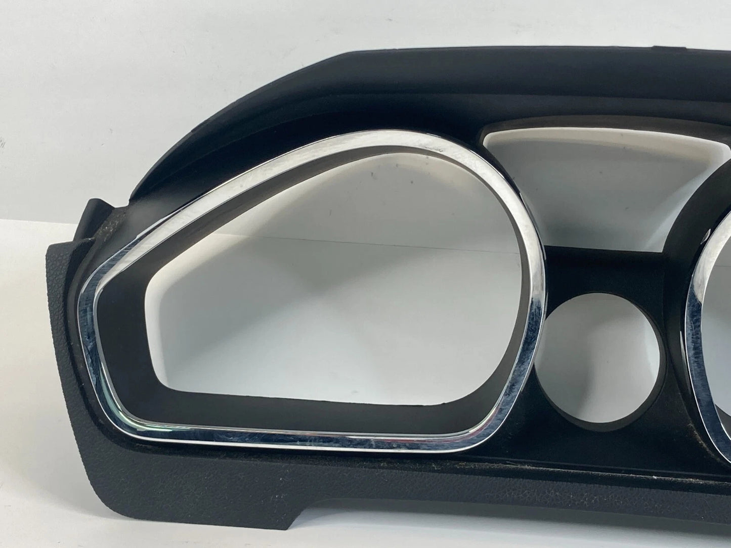 2009-2012 CHEVROLET TRAVERSE DASH SPEEDOMETER CLUSTER BEZEL TRIM 20836170 OEM