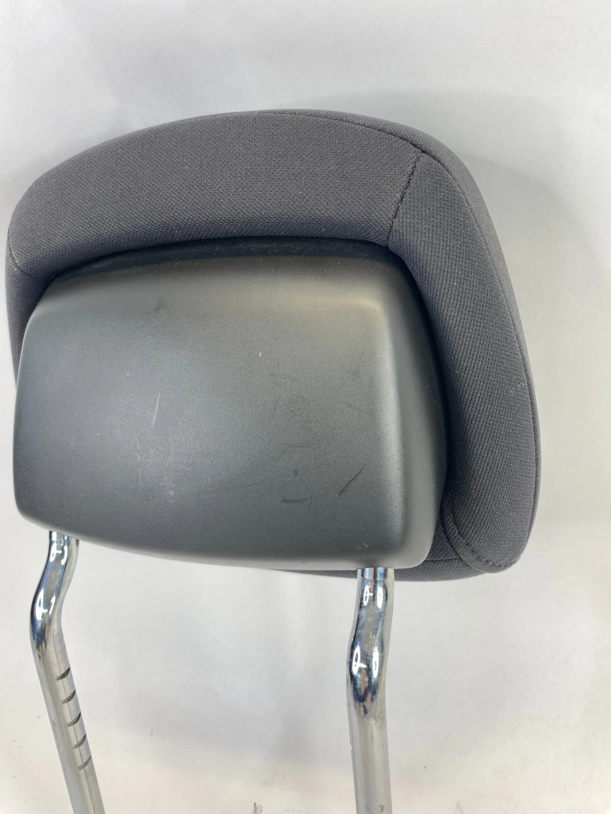 2009 2010 DODGE JOURNEY FRONT LEFT SEAT HEADREST CLOTH GRAY OEM 04610297AB