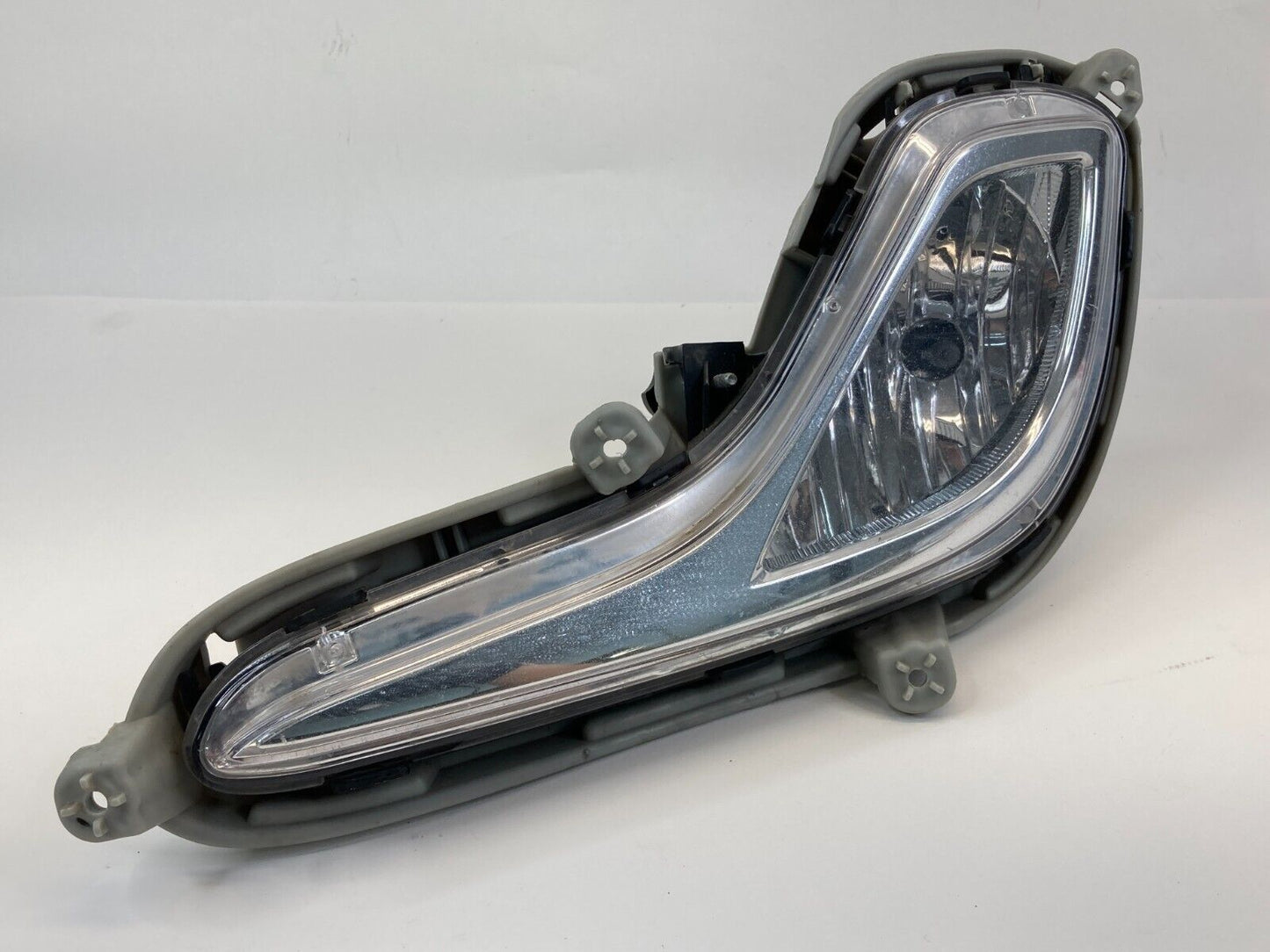 12 13 14 15 16 17 Hyundai Accent Front Left Driver Side Fog Lamp Light Assy OEM