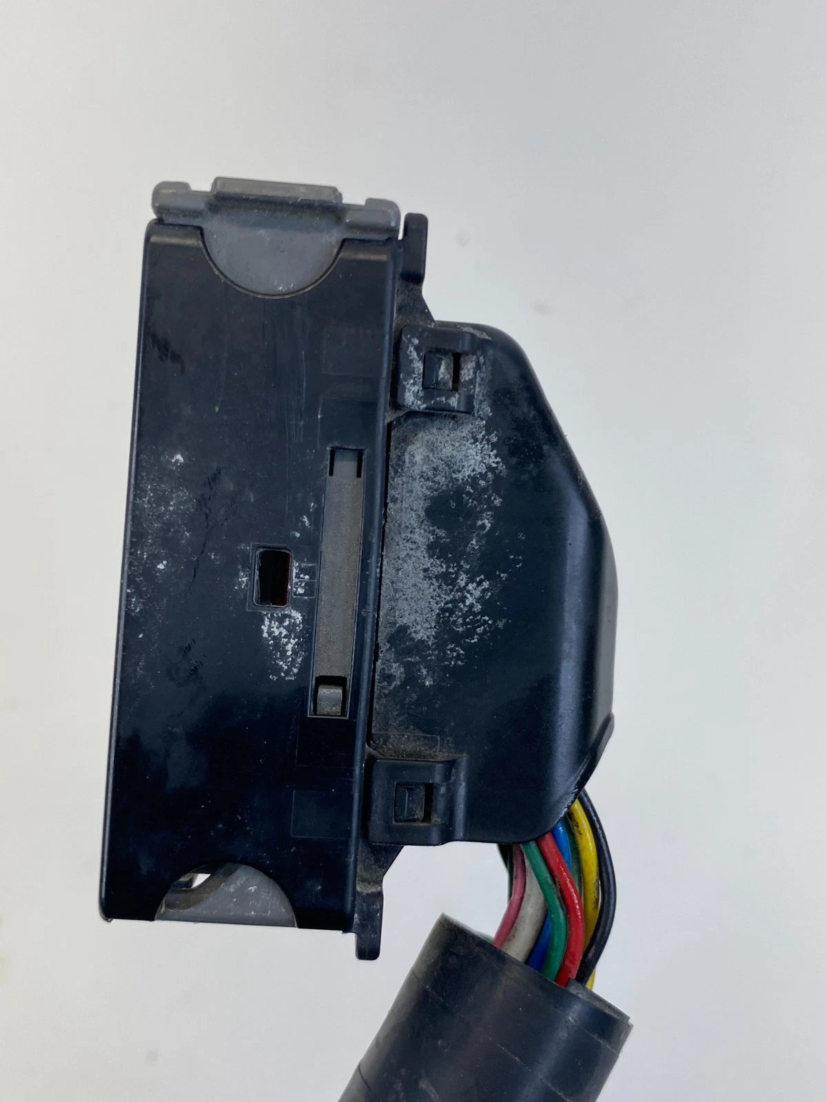 11-18 TOYOTA YARIS 1.5L HATCHBACK ABS ANTI LOCK BRAKE PUMP PLUG CONNECTOR OEM