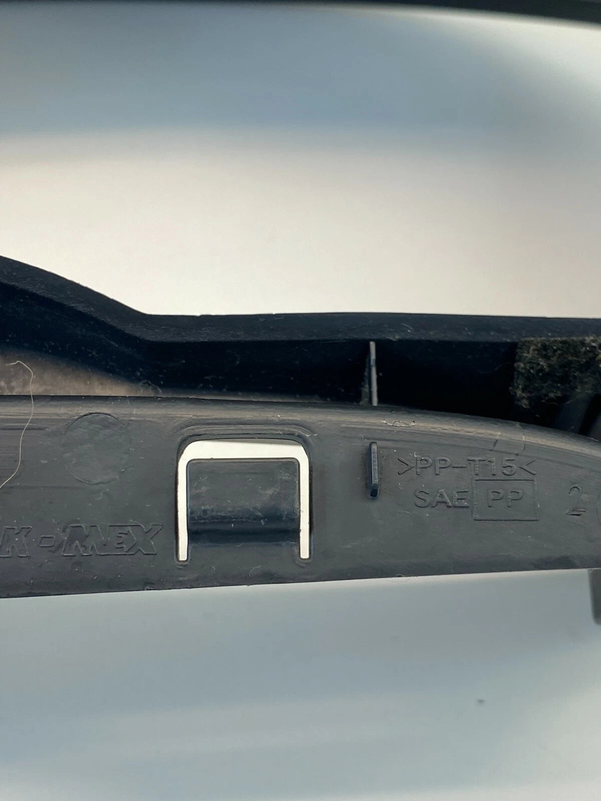 07-12 NISSAN SENTRA SPEEDOMETER DASH CLUSTER LID BEZEL TRIM COVER 68240-ET000