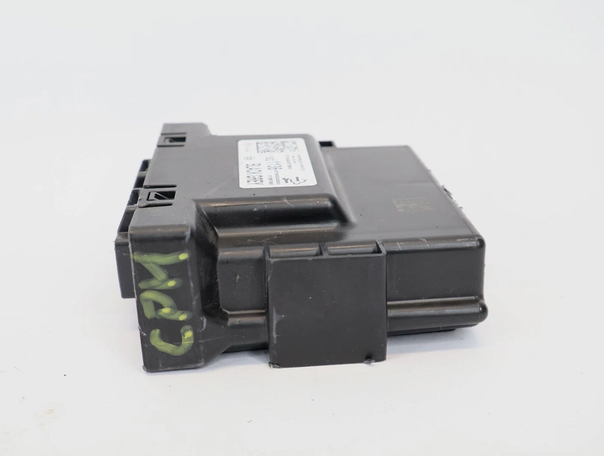 2017-2018 CHEVROLET CRUZE MALIBU PARK ASSIST CONTROL MODULE GATEWAY OEM 13521136