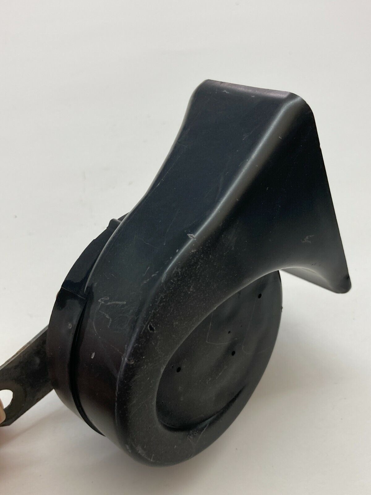 1997 1998 1999 2000 2001 Lexus ES300 Low Note Signal Pitch Horn 86520-33080 OEM