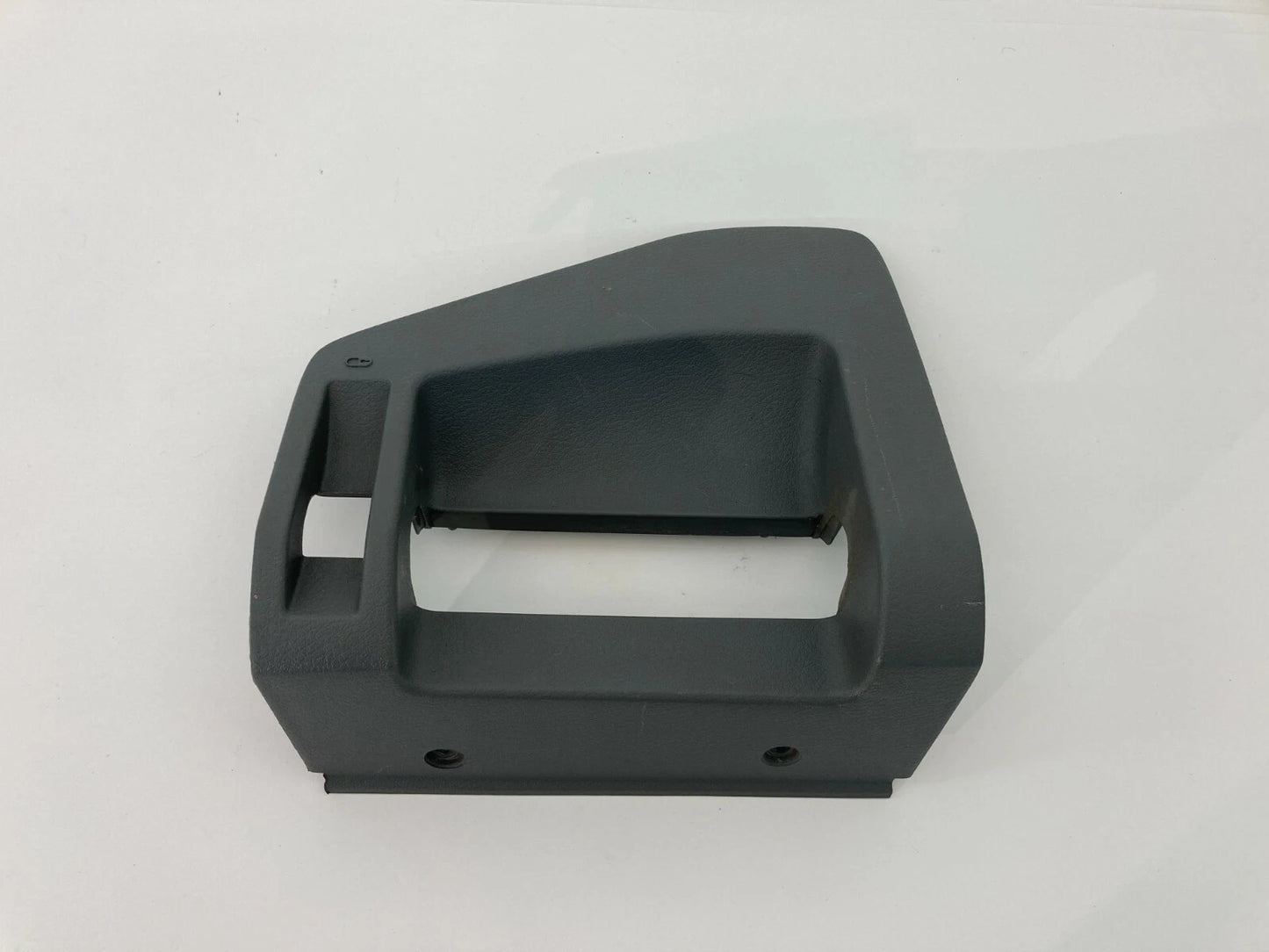 2008-2010 CHRYSLER TOWN & COUNTRY REAR RIGHT INNER DOOR HANDLE TRIM COVER BEZEL