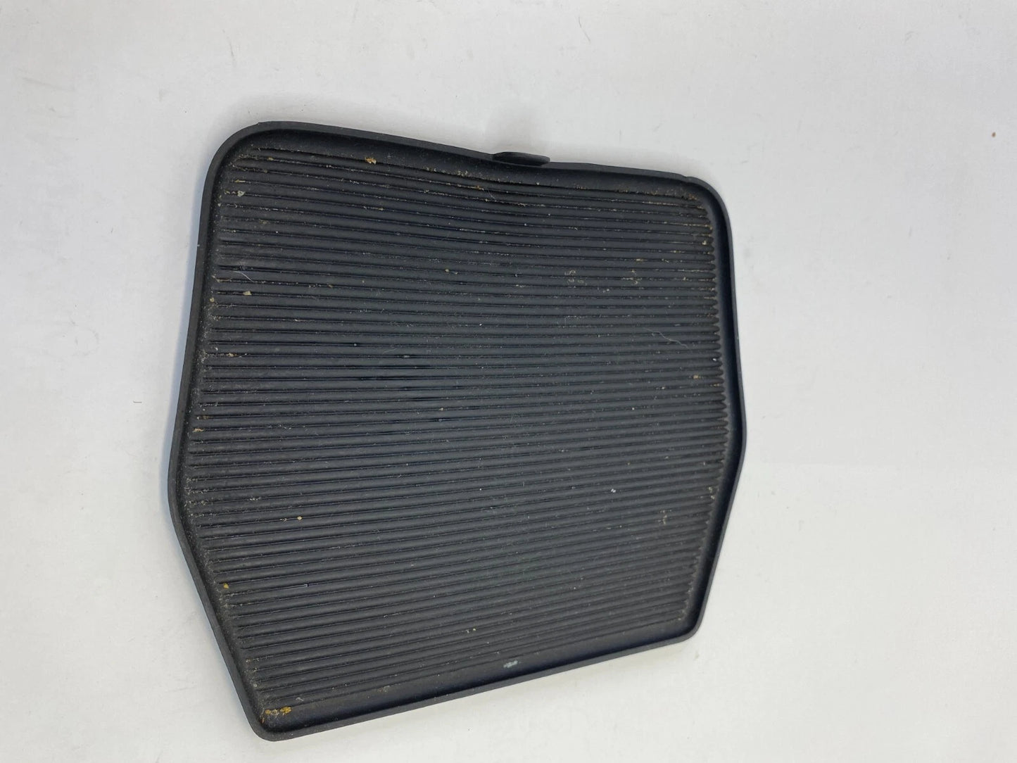 08 09 10 11 12 FORD ESCAPE CENTER CONSOLE RUBBER INSERT MAT 8L84-78047A74 OEM