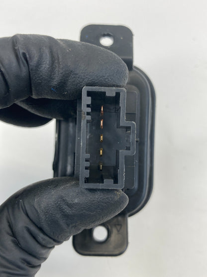 06-08 Honda Ridgeline Dash Mounted Cargo Light Control Switch Button M19902 OEM