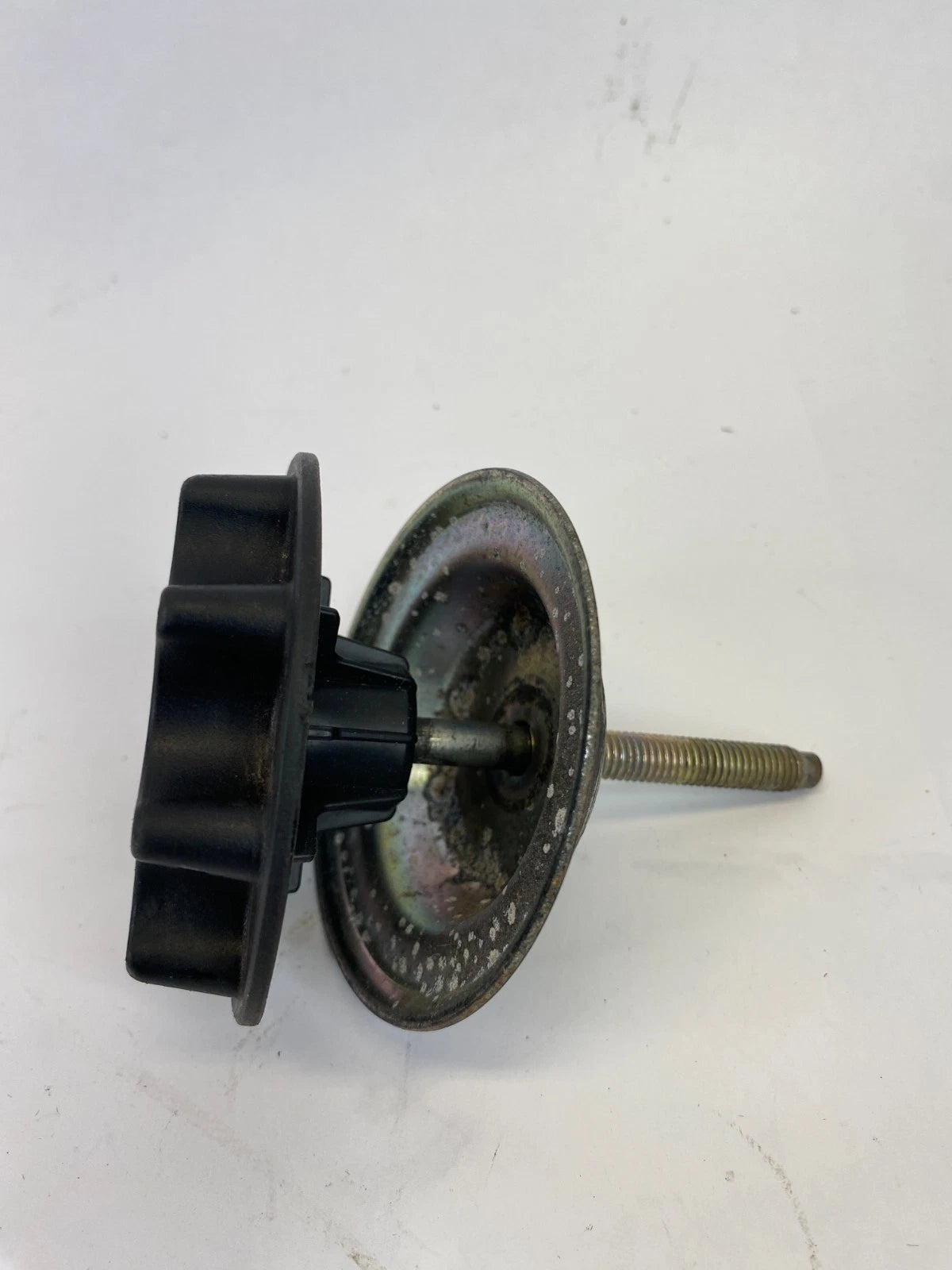 2006-2015 LEXUS IS250 SPARE TIRE HOLD HOLDER HARDWARE BOLT DOWN SCREW RETAINER
