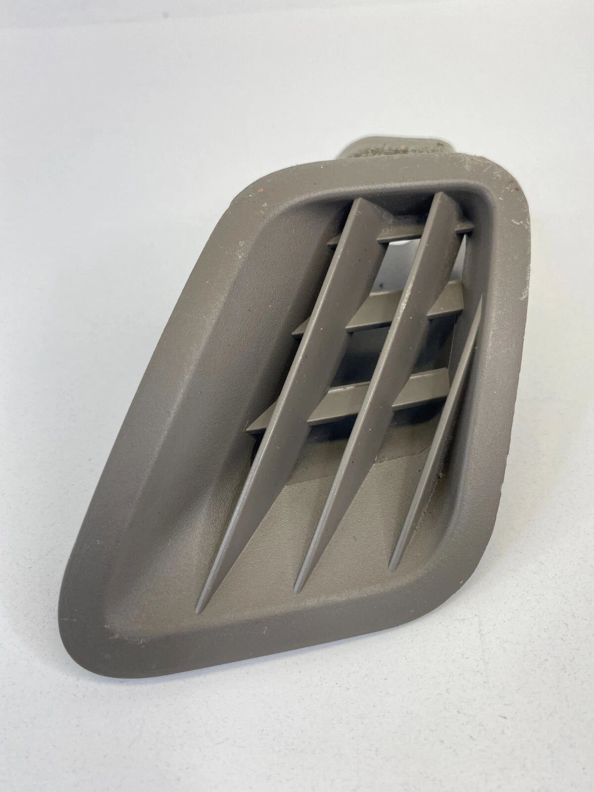 2000-2004 TOYOTA AVALON LEFT DRIVER UPPER DASH AC AIR VENT DEFROSTER 55961-AC030