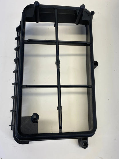 2015-2017 CHRYSLER 200 2.4L AIR CLEANER BODY HOUSING TRIM 68212804AE OEM