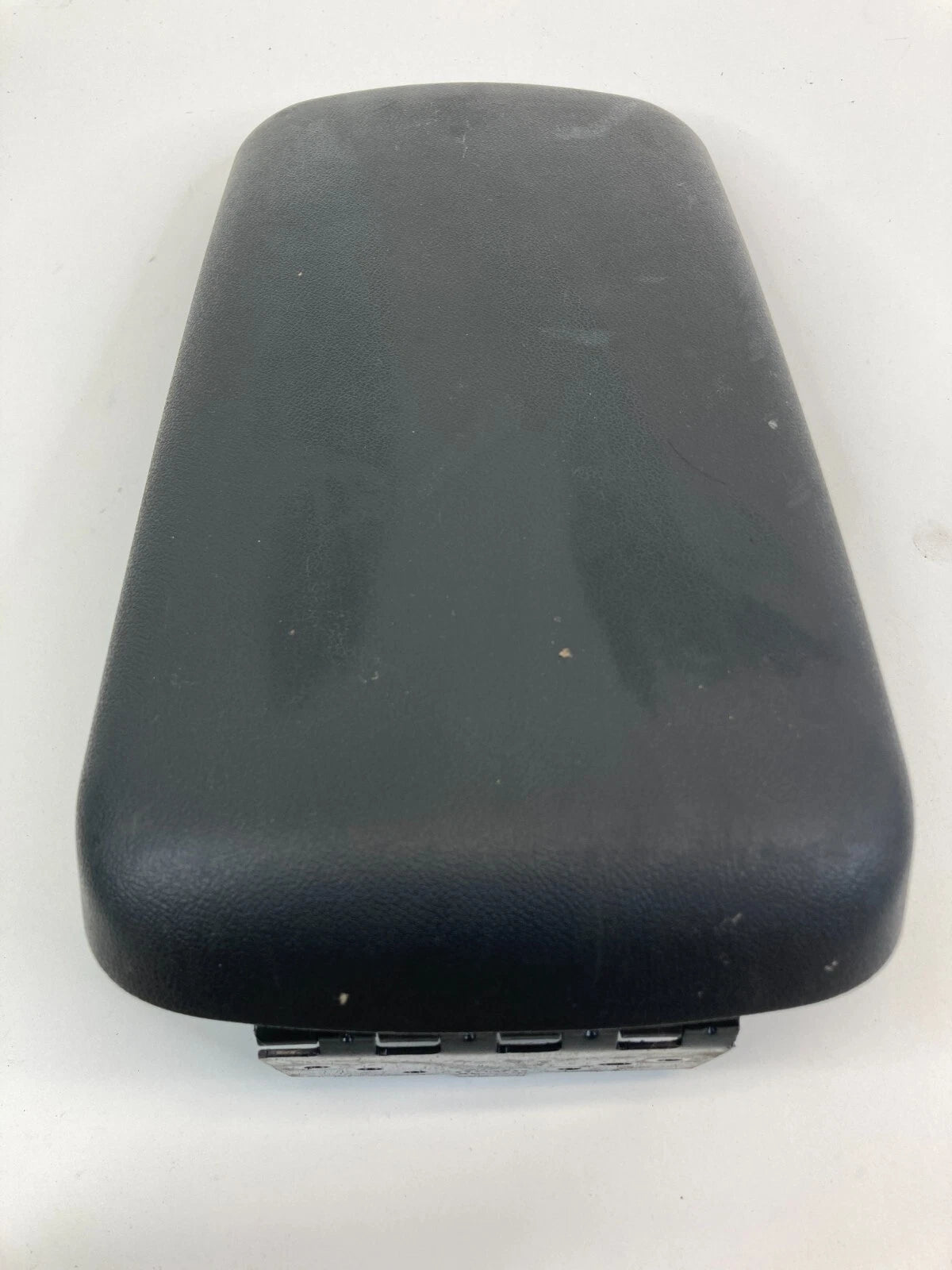05 06 07 08 09 10 PONTIAC G6 CENTER CONSOLE ARMREST ARM REST LID COVER TOP OEM