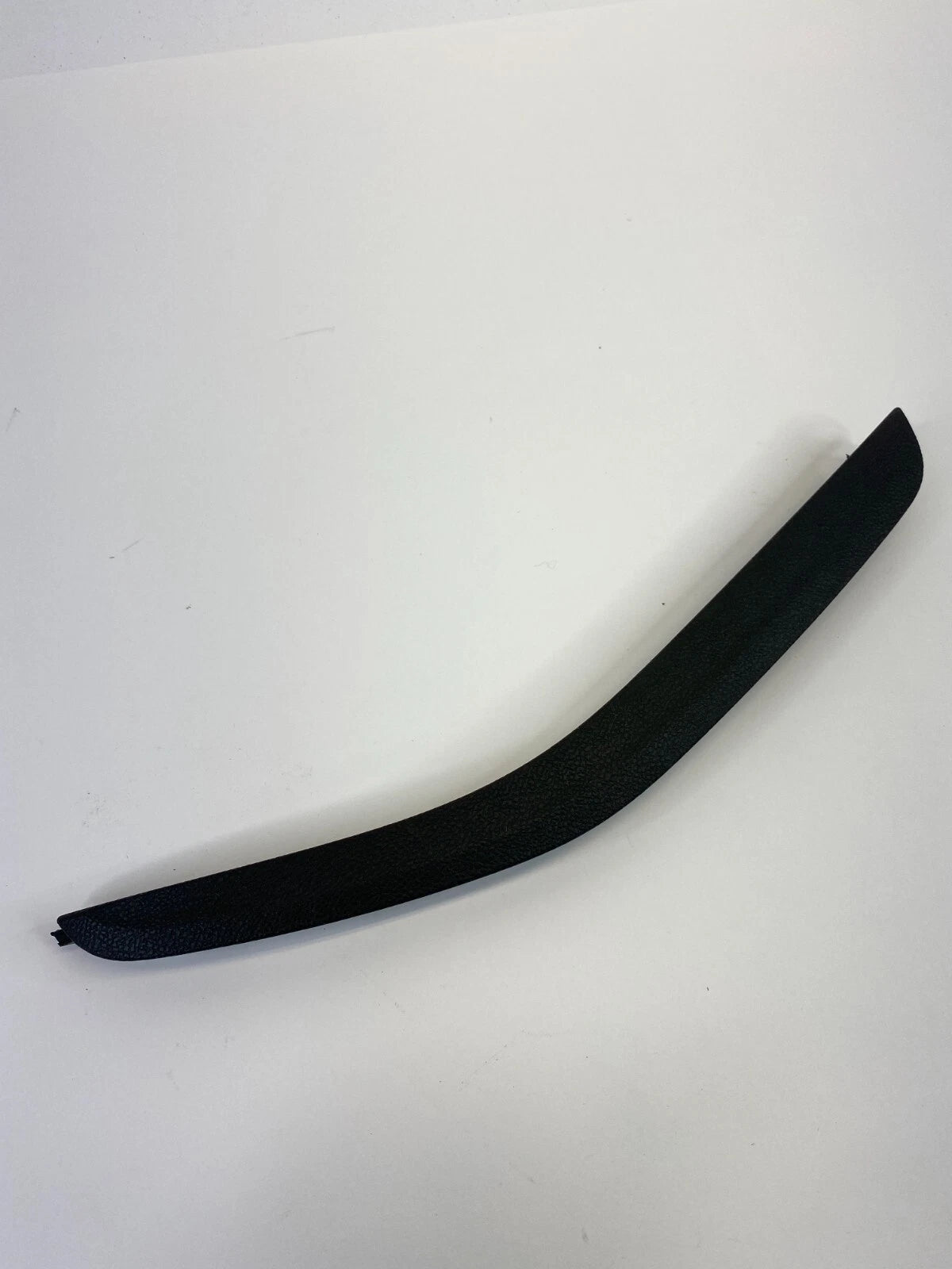 2013-2015 CHEVROLET MALIBU REAR RIGHT SIDE DOOR PULL HANDLE COVER TRIM BEZEL