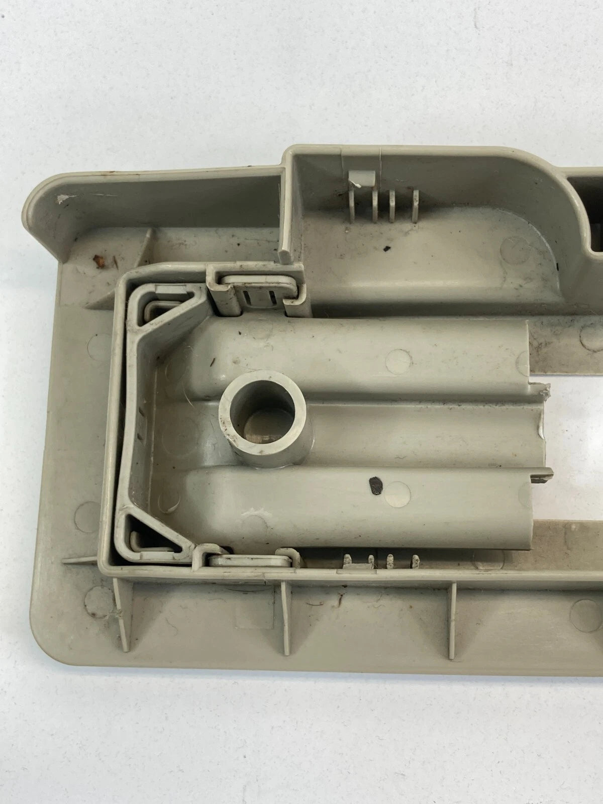 2003 2004 03 04 INFINITI G35 FRONT RIGHT SEAT TRACK COVER TRIM FLOOR OEM