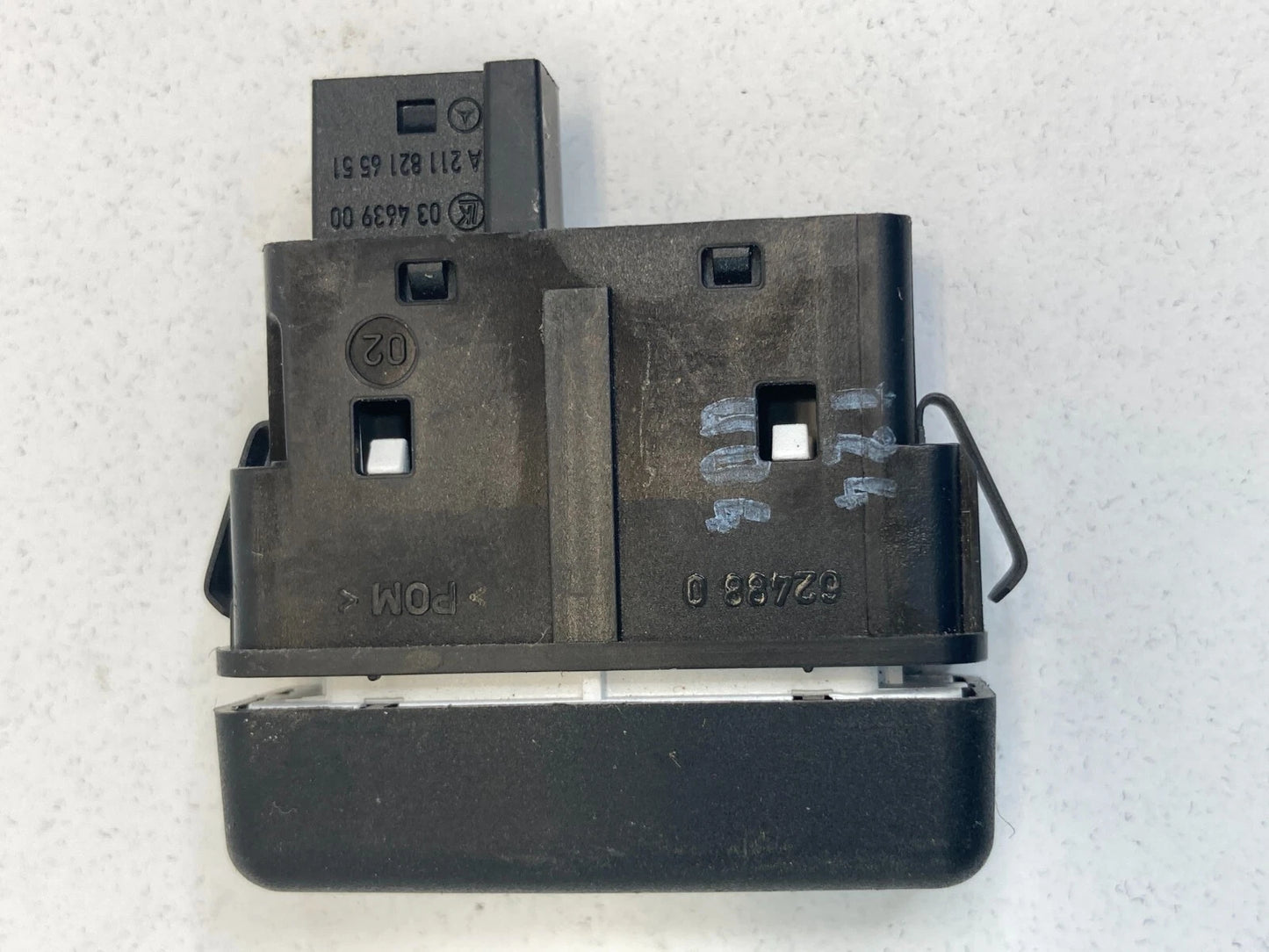 2003-2009 MERCEDES-BENZ E320 FRONT LEFT SEAT DYNAMIC CONTROL SWITCH A2118216551