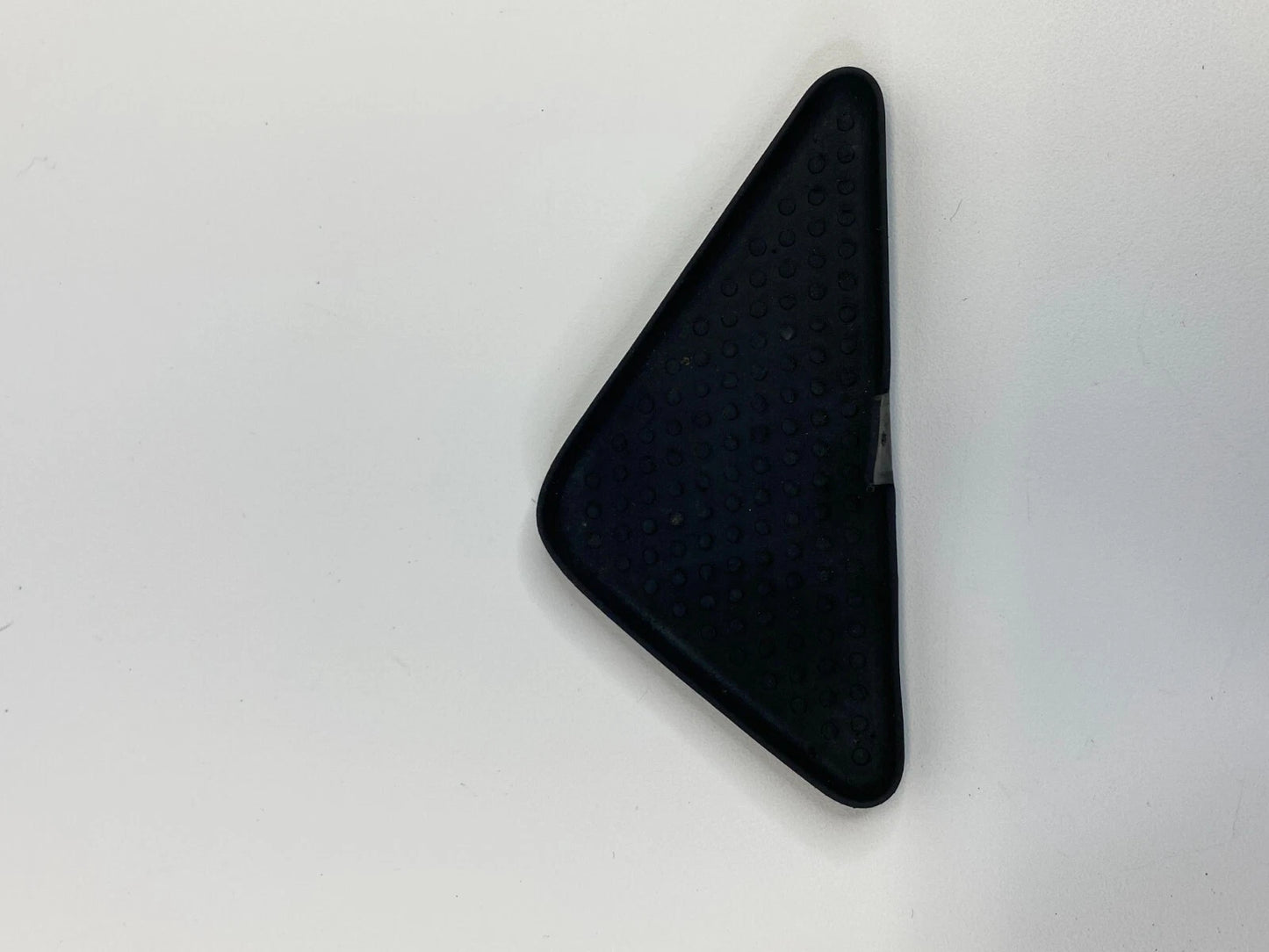 09-17 VOLKSWAGEN CC 07-10 PASSAT CENTER CONSOLE MAT RUBBER INSERT 3C0-863-328