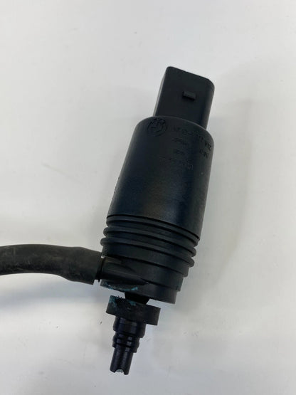2003-2005 LAND ROVER RANGE ROVER WINDSHIELD WASHER WASH PUMP 67128377612 OEM