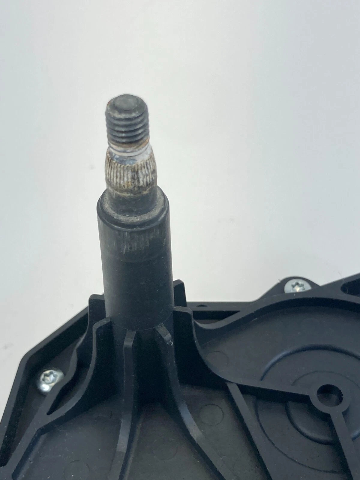 2012-2020 CHEVROLET CHEVY SONIC REAR WINDSHIELD WIPER MOTOR 96955193 OEM