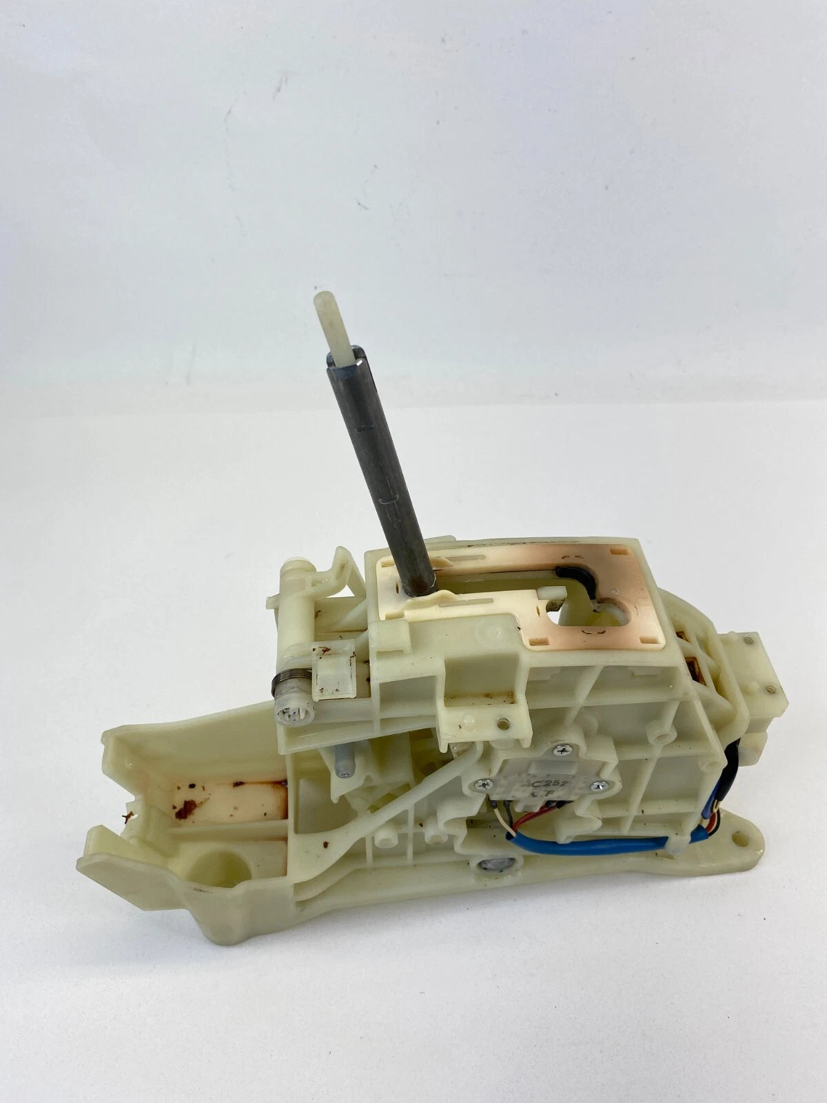 2015-2017 HYUNDAI SONATA A/T TRANSMISSION GEAR FLOOR SHIFTER SHIFT SELECTOR OEM