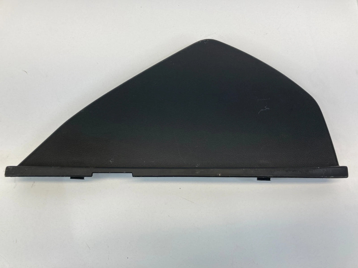 2005-2010 Kia Sportage Dash Right Passenger Fuse End Cover Cap Trim 84767-1F000