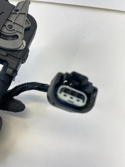 2013-2019 FORD TAURUS 3.5L V6 ABS PUMP WIRING HARNESS PLUG CONNECTOR PIGTAIL OEM
