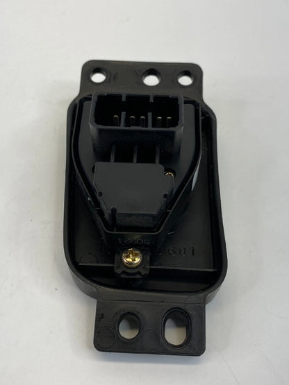 2002-2006 MAZDA MPV DASH POWER MIRROR CONTROL SWITCH BUTTON LD47-66-600 OEM