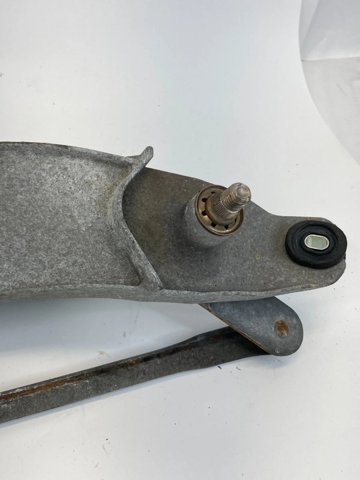 2007-2011 TOYOTA CAMRY FRONT WINDSHIELD WIPER MOTOR & LINKAGE 85110-06060 OEM