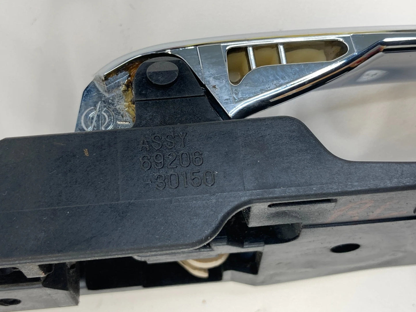 1999-2003 LEXUS RX300 REAR LEFT BACK SIDE INTERIOR INNER DOOR HANDLE 89206-30150