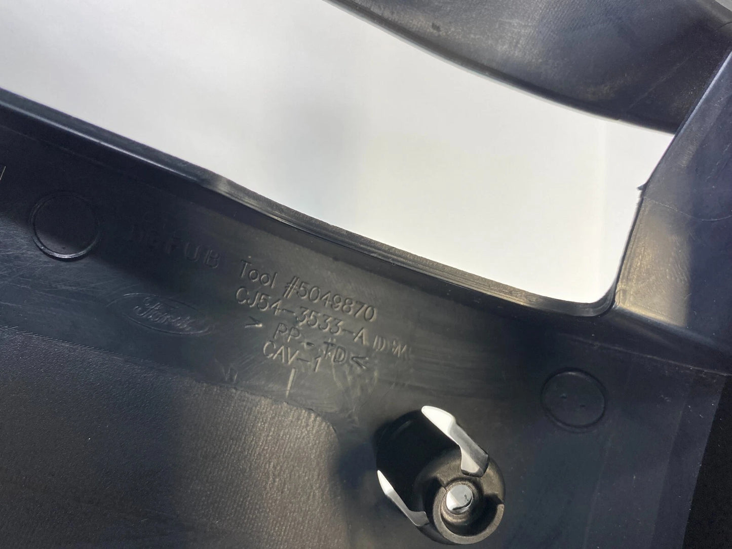 2013-2019 FORD ESCAPE STEERING COLUMN UPPER & LOWER COVER SHROUD CJ54-3533-ADW