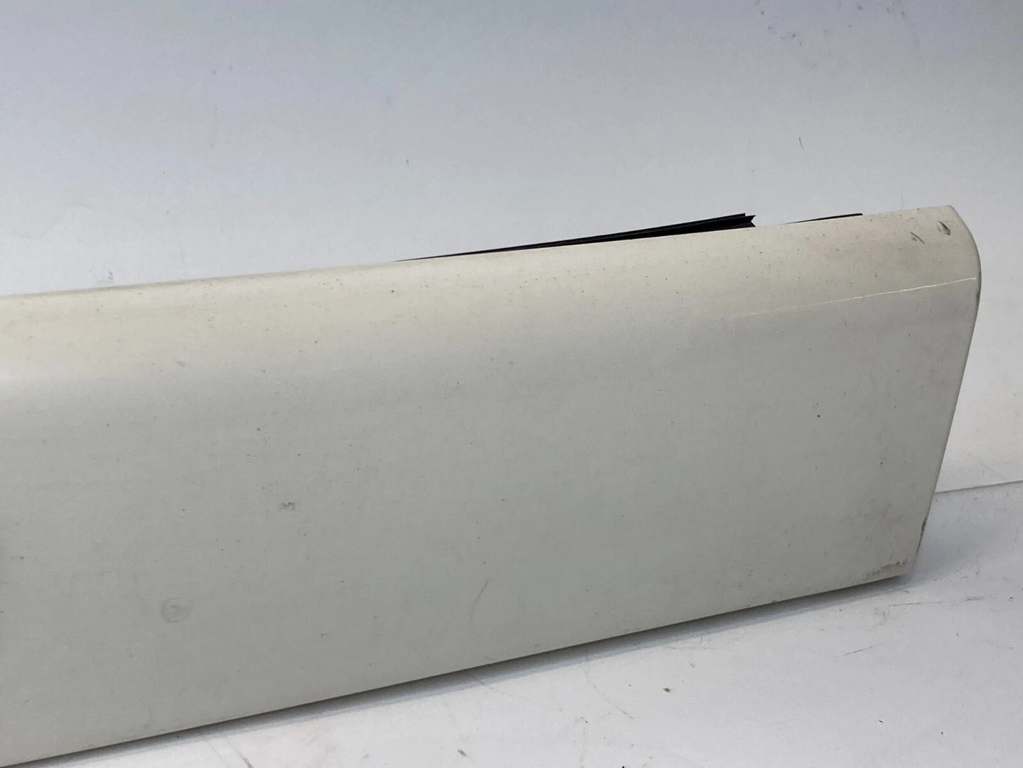 2006-2009 RANGE ROVER SPORT TAILGATE LIFTGATE LOWER TRIM MOLDING PANEL OEM