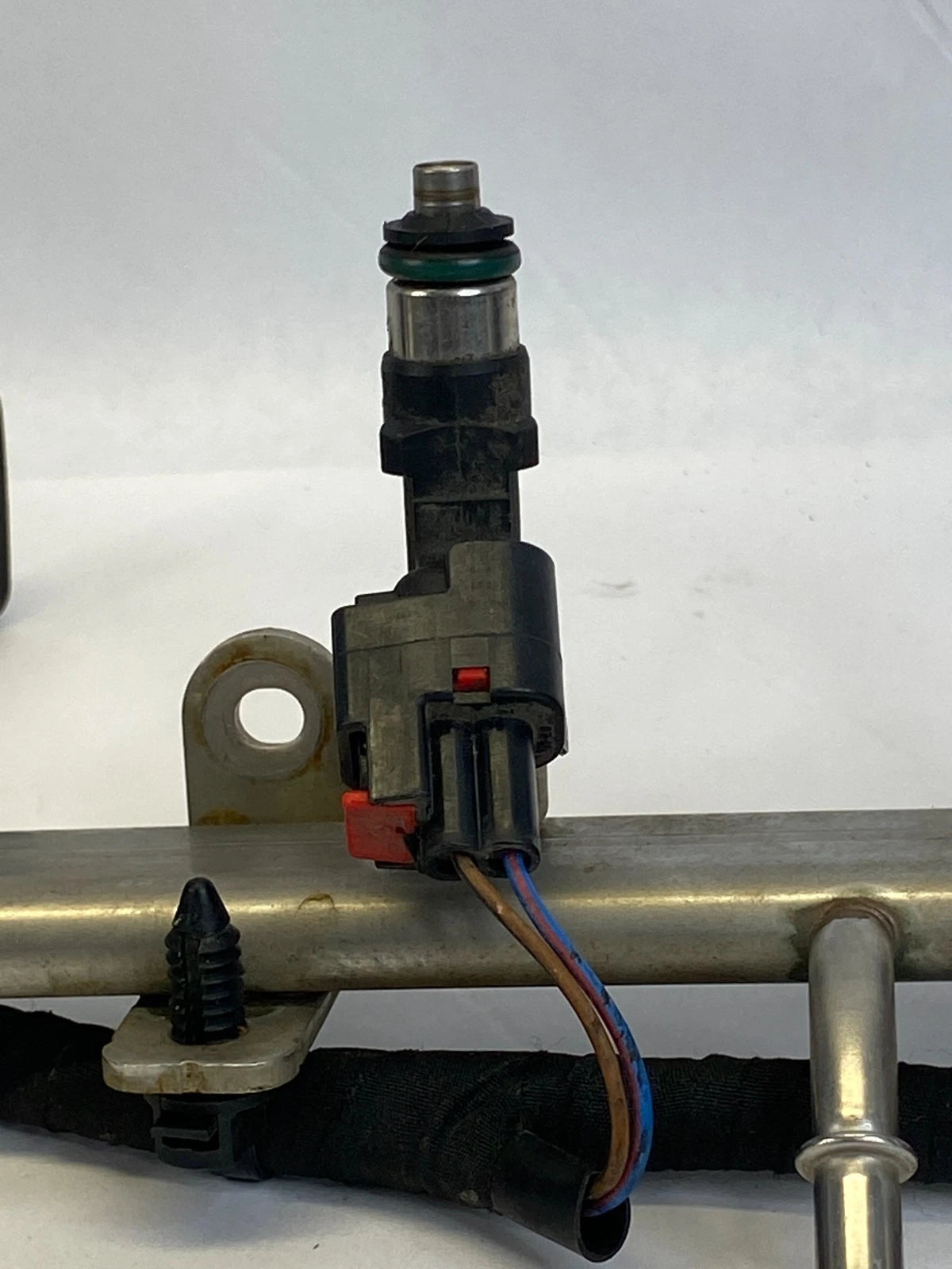 2012-2017 FIAT 500 1.4L ENGINE FUEL INJECTOR RAIL WITH INJECTORS OEM 0280158262