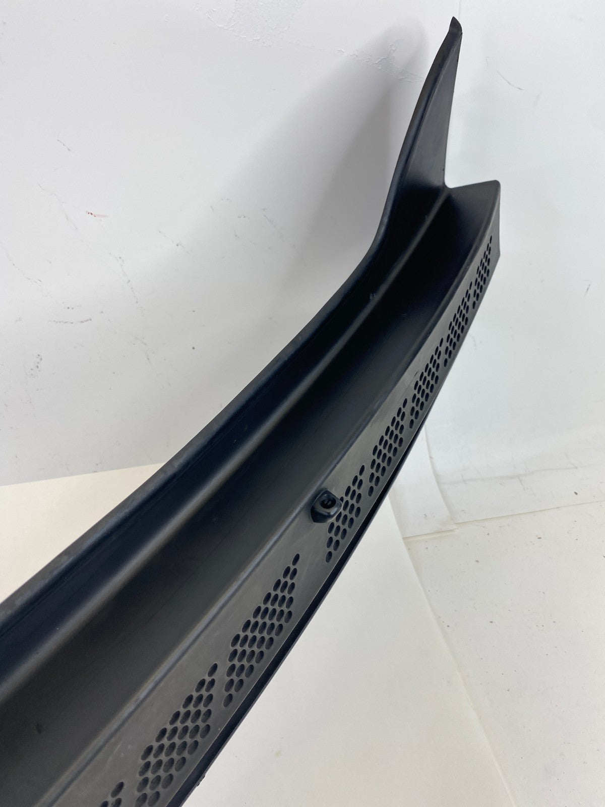 2005-2010 Honda Odyssey Front Windshield Cowl Top Panel Grille 74200-SHJ-A000