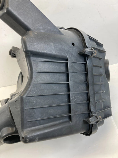 2012-2017 Chevrolet Traverse 3.6L A/T Air Intake Cleaner Box Assembly OEM