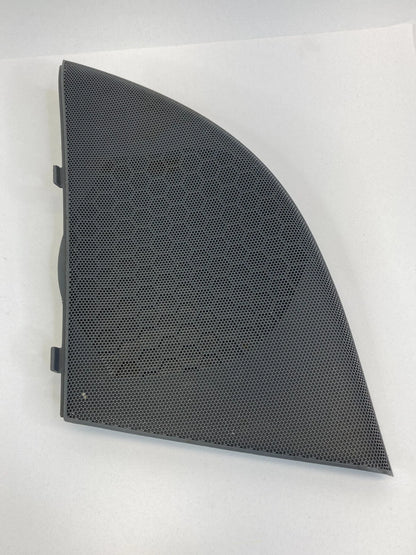 05-07 HONDA ODYSSEY REAR RIGHT SIDE 3RD ROW SPEAKER GRILLE COVER TRIM 84612-SHJ