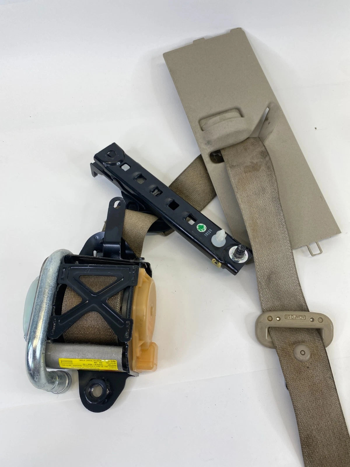 2011-2017 BUICK REGAL FRONT LEFT DRIVER SIDE SEAT BELT RETRACTOR 315671560 OEM