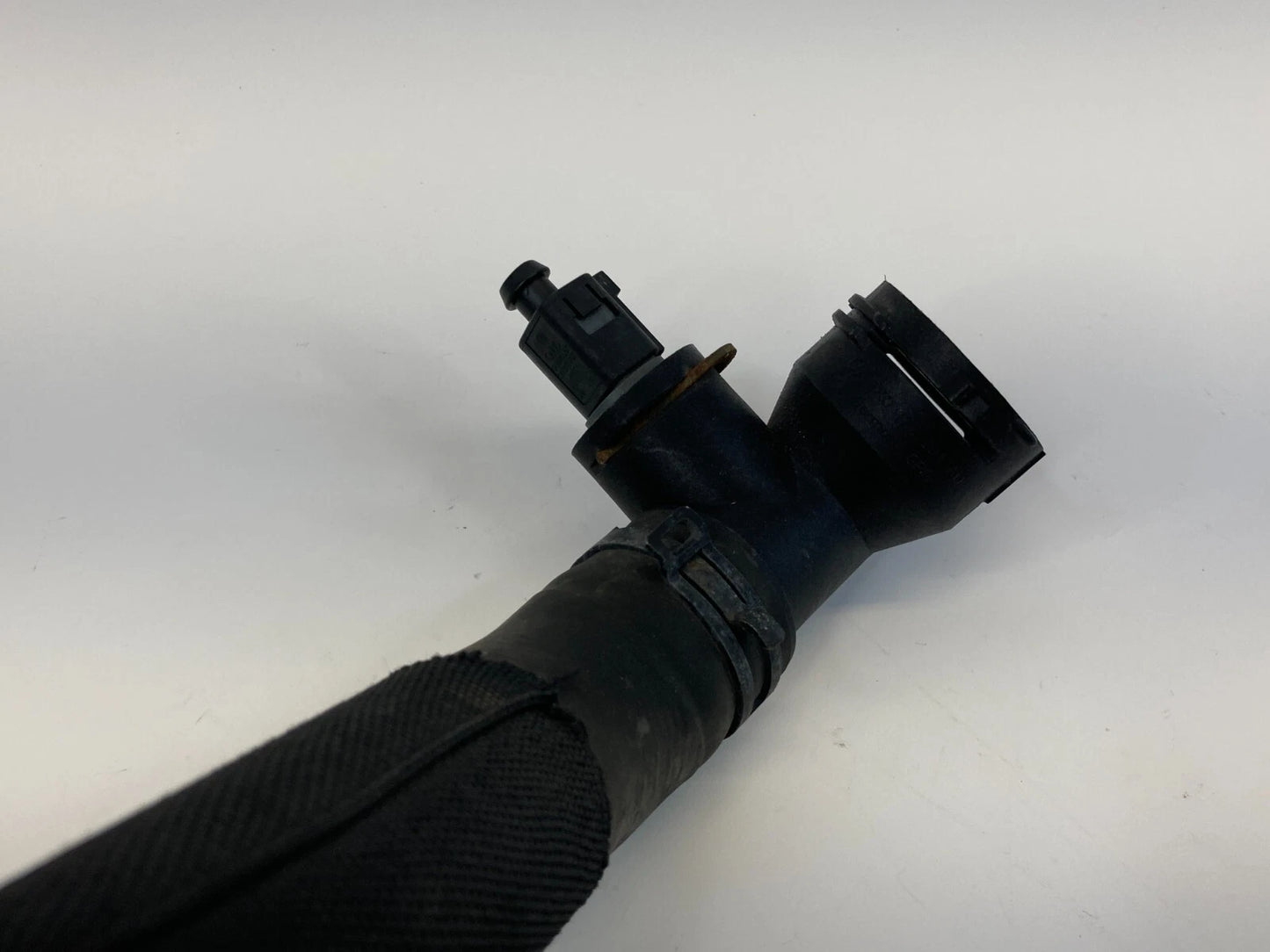 09-17 VOLKSWAGEN CC 2.0L TURBO RADIATOR COOLANT COUPLING LOWER HOSE 3C0122051