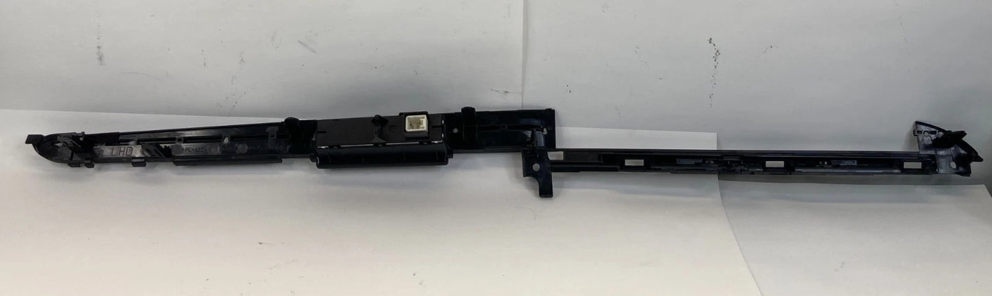 2010 2011 TOYOTA PRIUS INSTRUMENT PANEL DASH GARNISH FINISH MOLDING 55475-47060