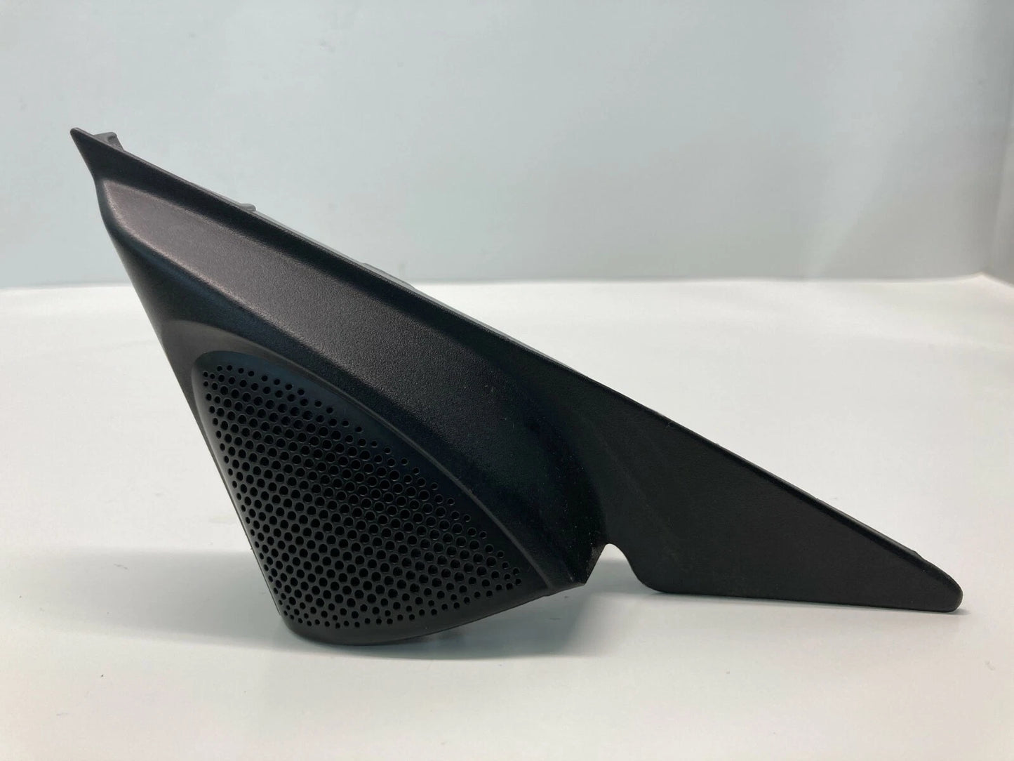 2003-2008 MAZDA 6 SEDAN FRONT LEFT DOOR MIRROR COVER MOUNT W SPEAKER 1469223 OEM