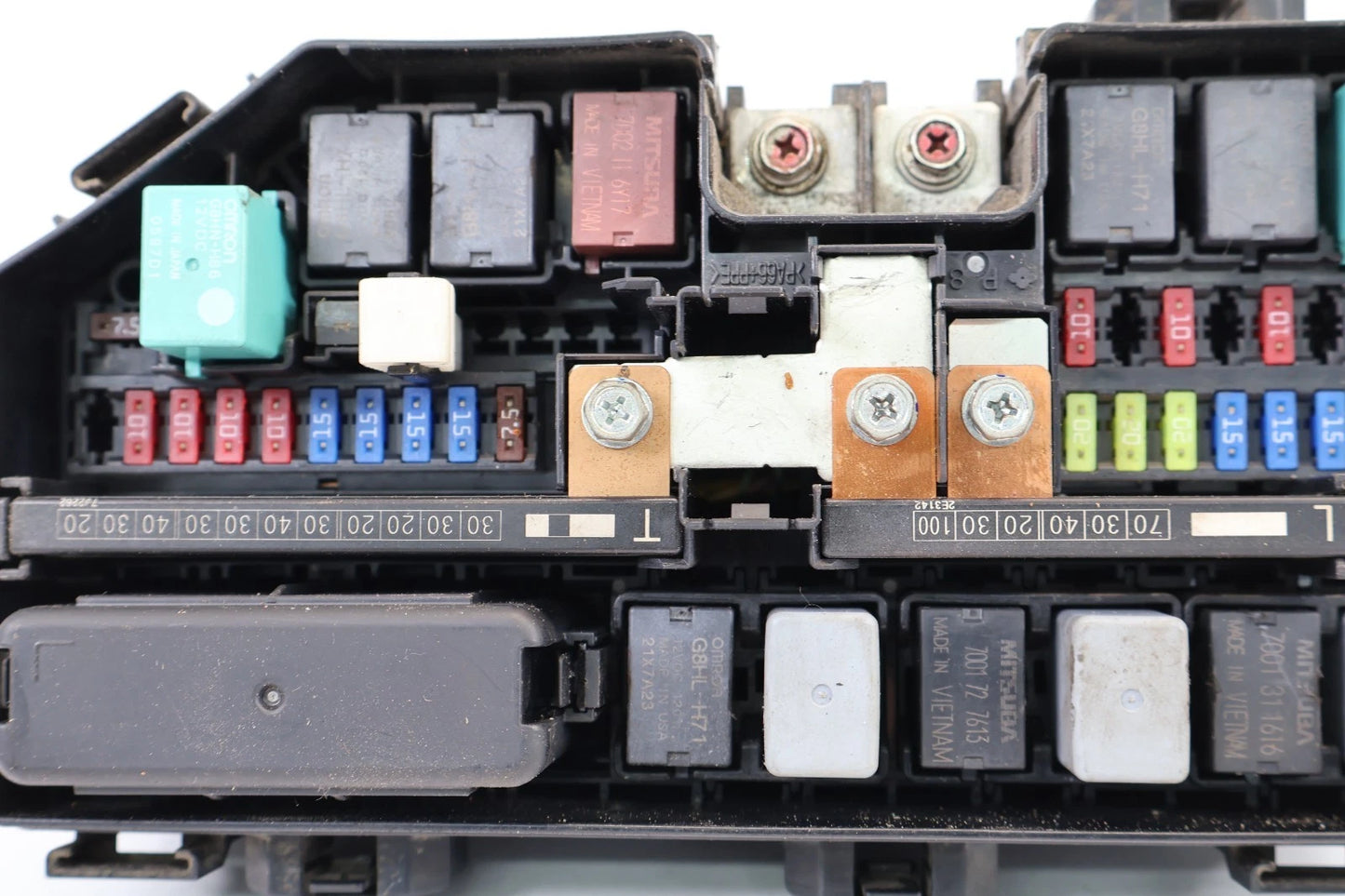 2016-2018 HONDA PILOT 3.5L V6 ENGINE COMPARTMENT FUSE RELAY JUNCTION BOX W/COVER