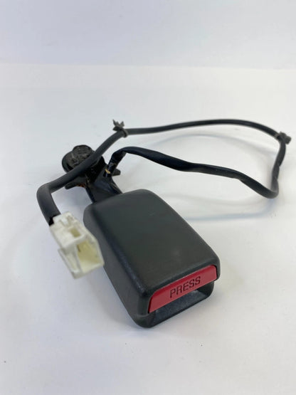 2005-2010 NISSAN XTERRA FRONT RIGHT PASSENGER SEATBELT BUCKLE RECEIVER BLACK OEM