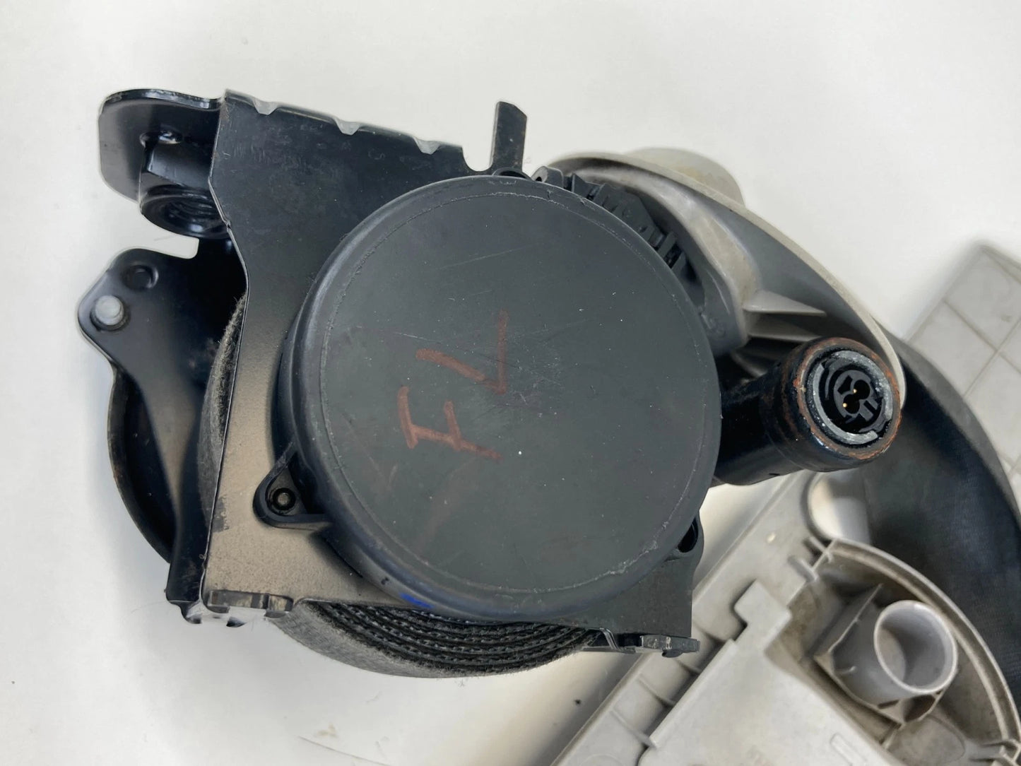 14-18 Kia Forte Front Left Side Seat Belt Retractor Pretensioner 88810-A7500WK