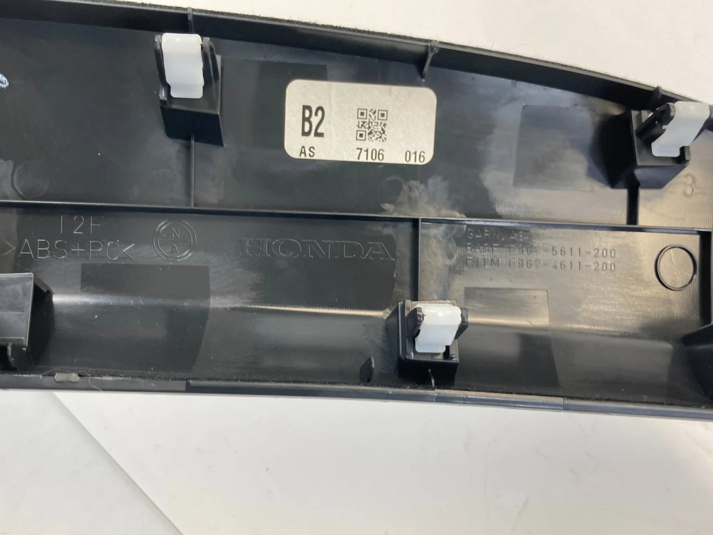 2016 2017 HONDA ACCORD DASH RIGHT SIDE AC AIR VENT GRILLE W/ BEZEL E967-5611-200