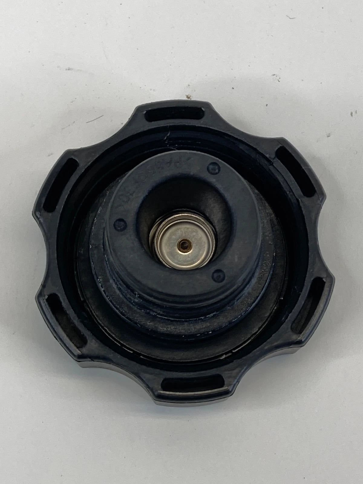 2010-2017 10-17 GMC TERRAIN RADIATOR COOLANT RESERVOIR TANK CAP ASSEMBLY OEM