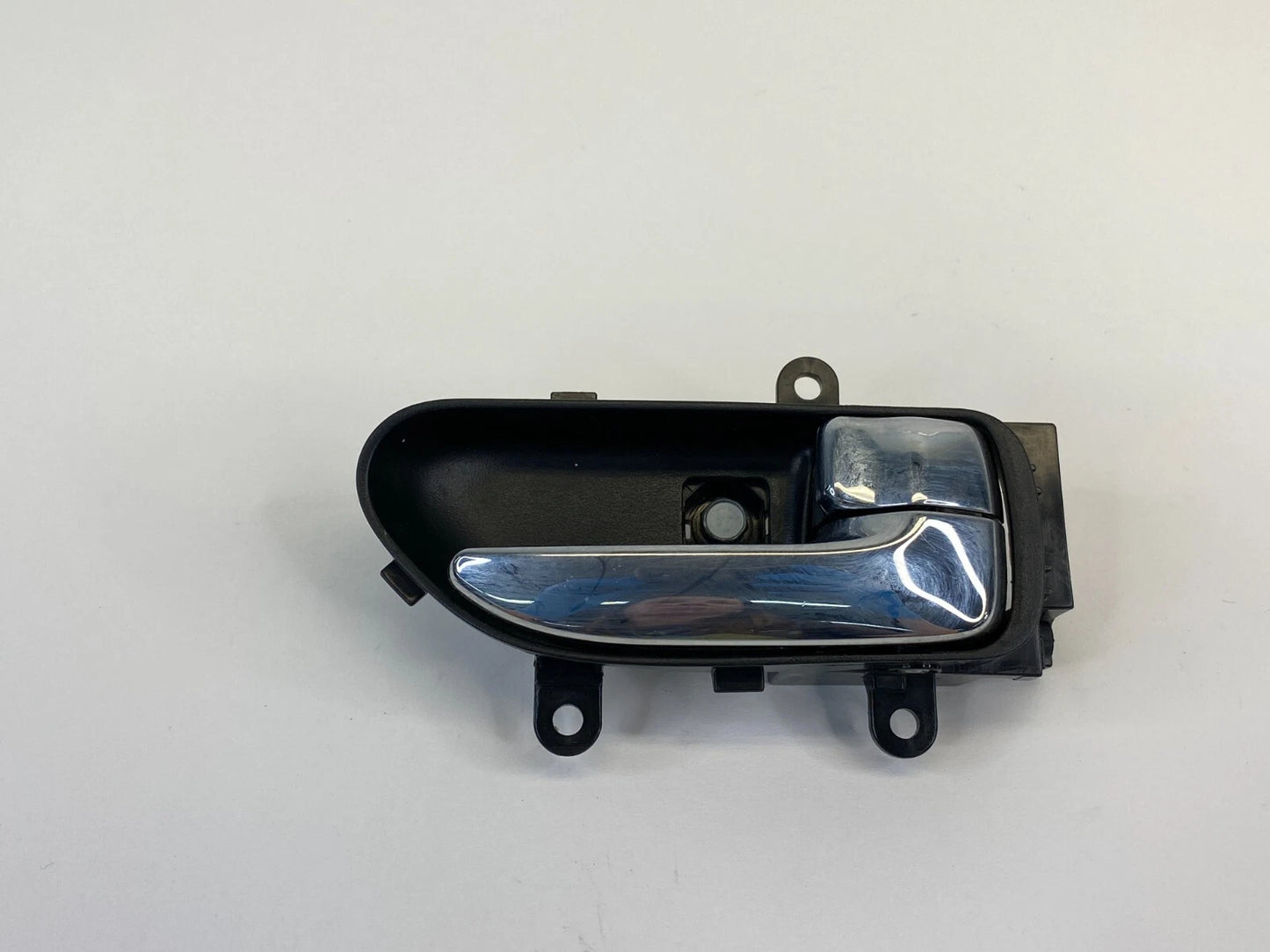2008-2013 NISSAN ROGUE REAR RIGHT PASSENGER INNER DOOR HANDLE ASSEMBLY OEM