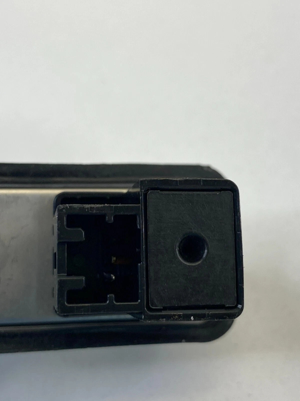 2010-2014 SUBARU OUTBACK LEGACY FRONT RIGHT DOOR AJAR JAMB SENSOR SWITCH OEM