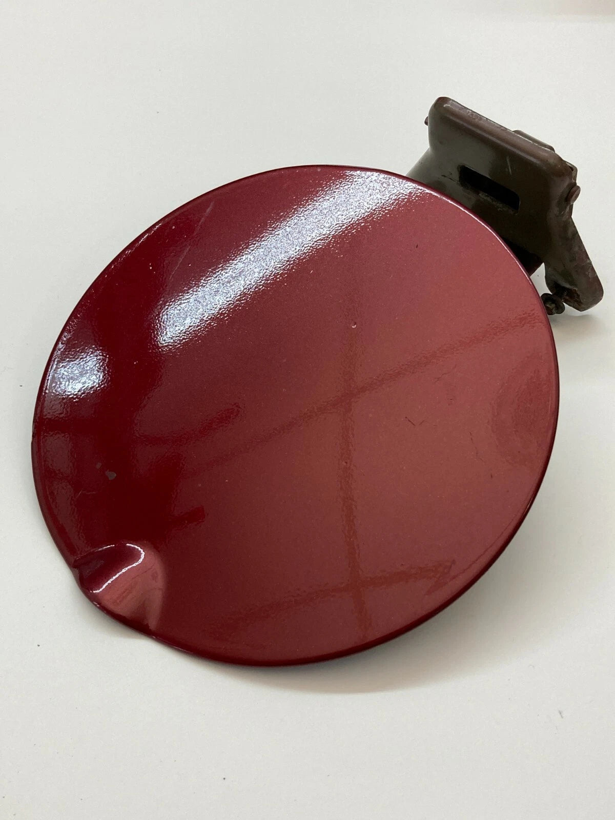 04-07 FORD FREESTAR FUEL FILLER GAS TANK DOOR LID COVER MATADOR RED METALLIC OEM